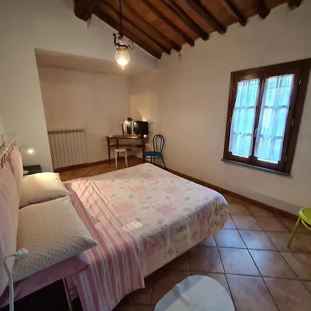 Apartment Charming Base In Tuscany Chiesina Uzzanese