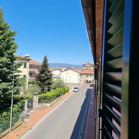 Apartment Charming Base In Tuscany Chiesina Uzzanese